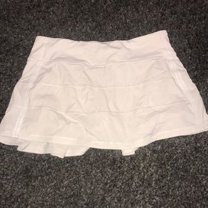 Lulu lemon skort